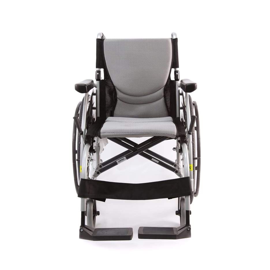 S-Ergo 105 18 seat Ergonomic Wheelchair with Fixed Footrest in Silver - Image 3
